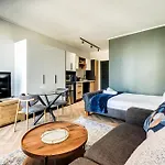 Belina - On Park Premier