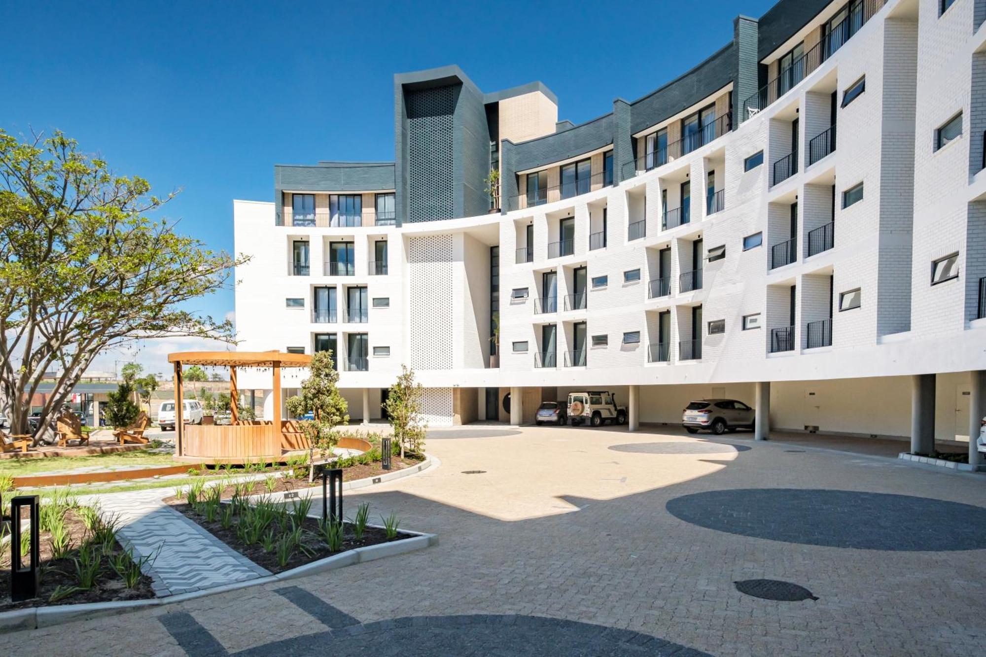 Belina - On Park Premier *